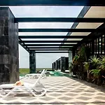 Close To The Beach,Ground Floor, Jacuzzi, 1Gb Wi-Fi