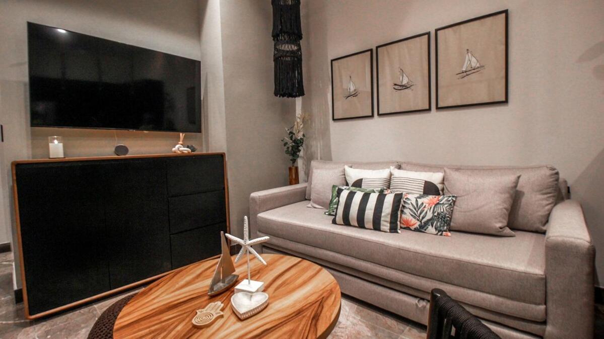 Apartment Close To The Beach,ground Floor, Jacuzzi, 1gb Wi-fi
